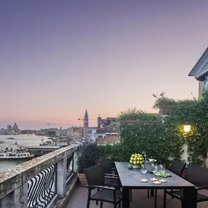 Attic Boutique San Marco R&r Apartment Venedig